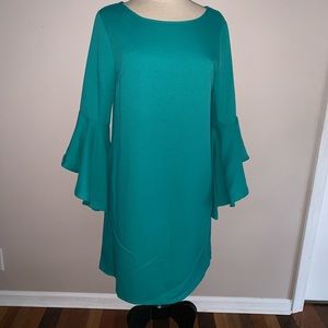 👗5/$25👗SHEIN bell sleeve dress size small